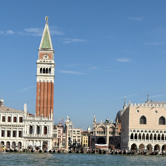 Meet your Posher, Kimberly - Picture 7 of 13